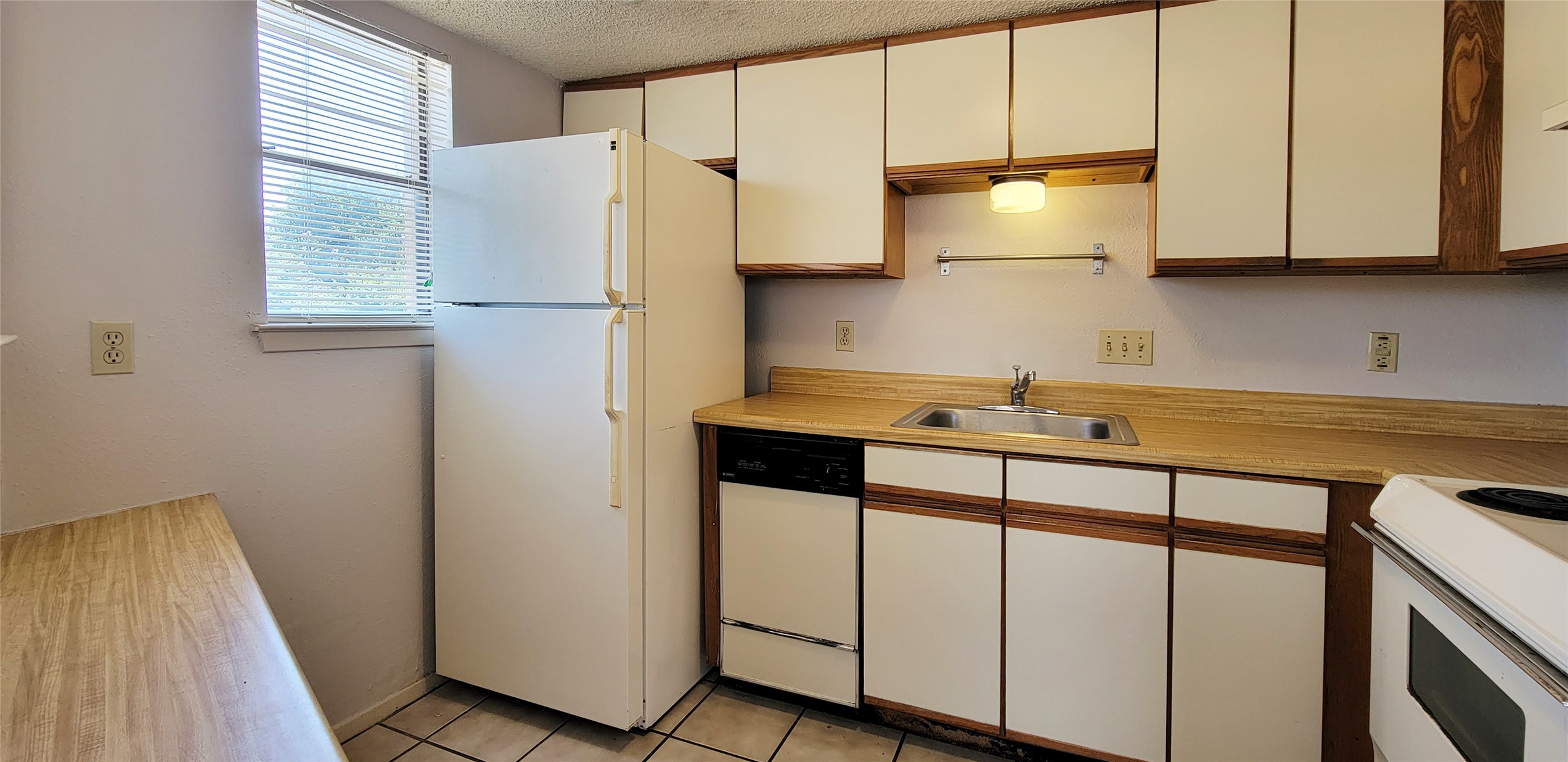 2500 Burleson Road, Unit 210 Austin, TX 78741 - Photo 7 of 9