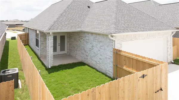 $2,295 | 877 Double Mountain Road, College Station, TX 77845