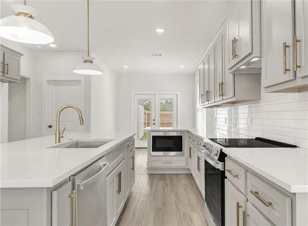 $2,295 | 877 Double Mountain Road, College Station, TX 77845