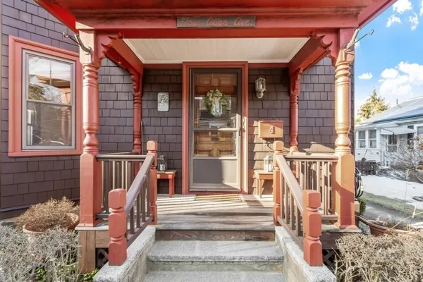 $3,600 | 4 Allen Avenue, Unit 1, Manchester, MA 01944