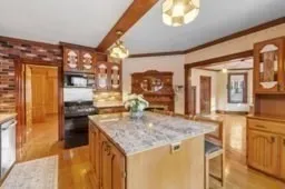 $3,600 | 4 Allen Avenue, Unit 1, Manchester, MA 01944