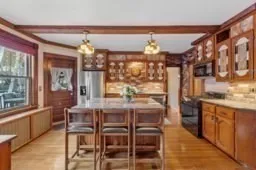 $3,600 | 4 Allen Avenue, Unit 1, Manchester, MA 01944