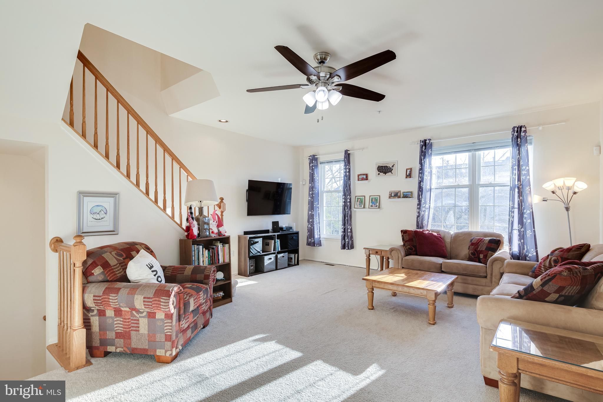 6307 Wind Rider Way Columbia, MD 21045 - Photo 2 of 33 Main Level - Living Room