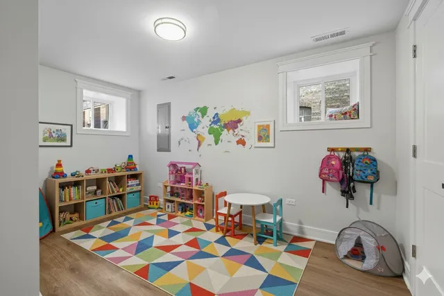 $834,900 | 6109 West Berenice Avenue, Chicago, IL 60634