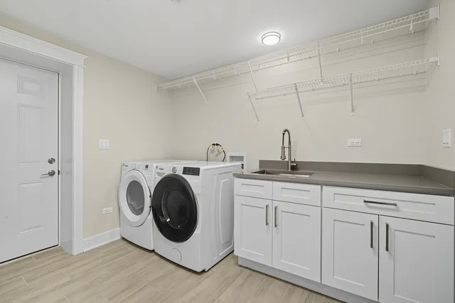 $834,900 | 6109 West Berenice Avenue, Chicago, IL 60634