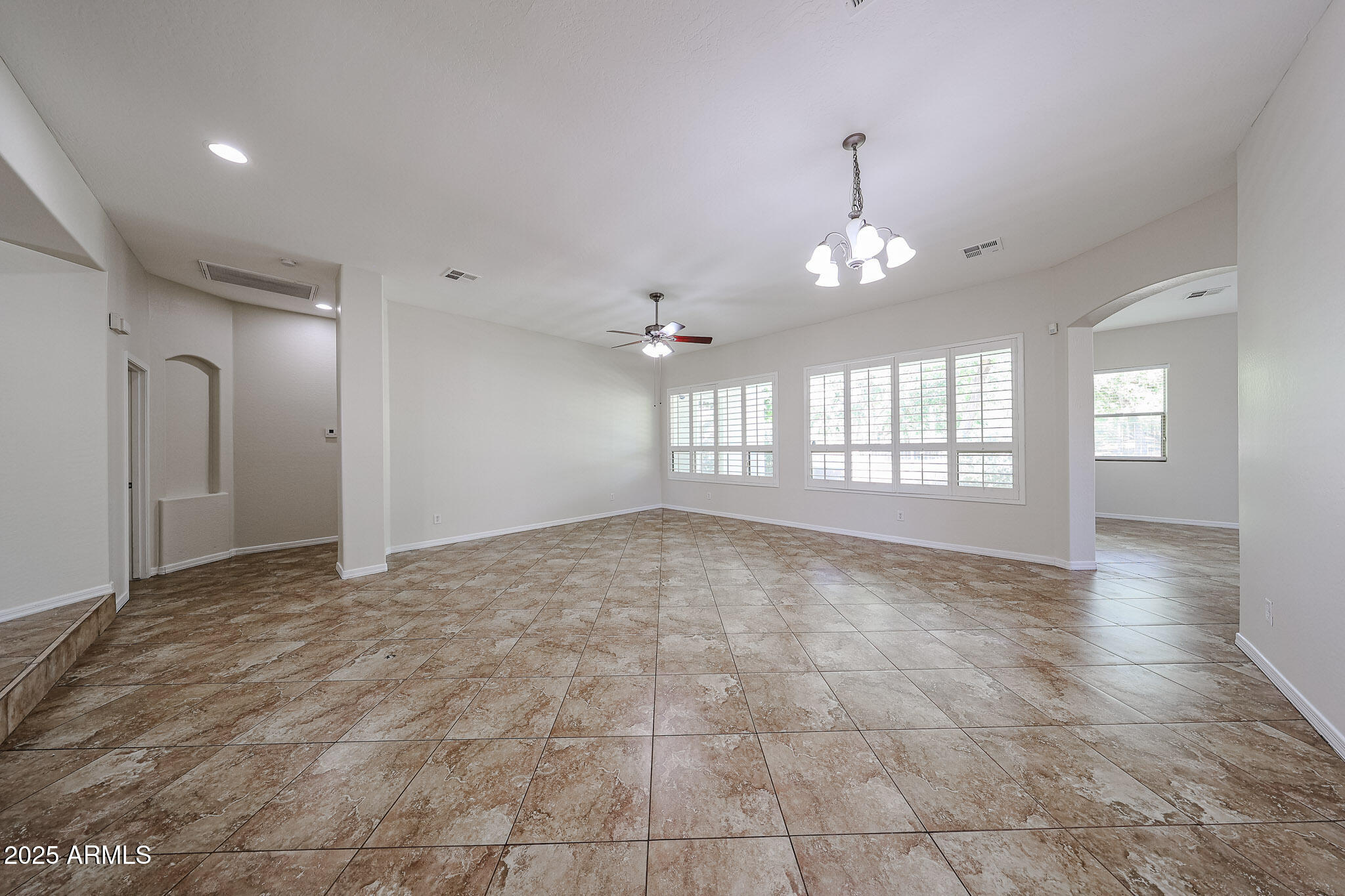 7126 West Ocotillo Road Glendale, AZ 85303 - Photo 11 of 59 B (35)