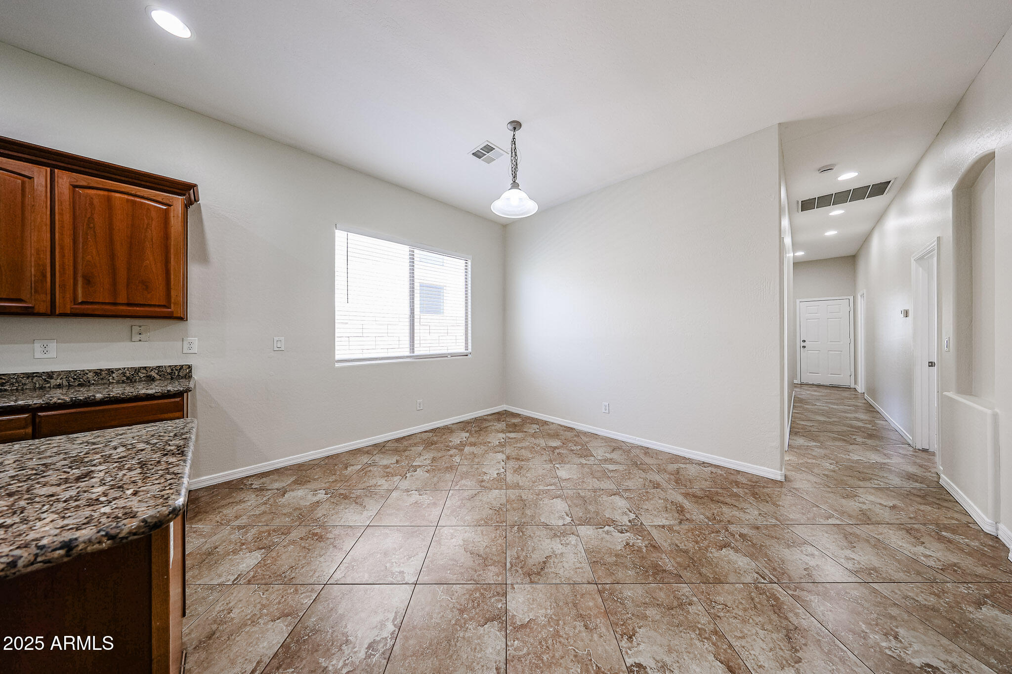 7126 West Ocotillo Road Glendale, AZ 85303 - Photo 15 of 59 B (13)