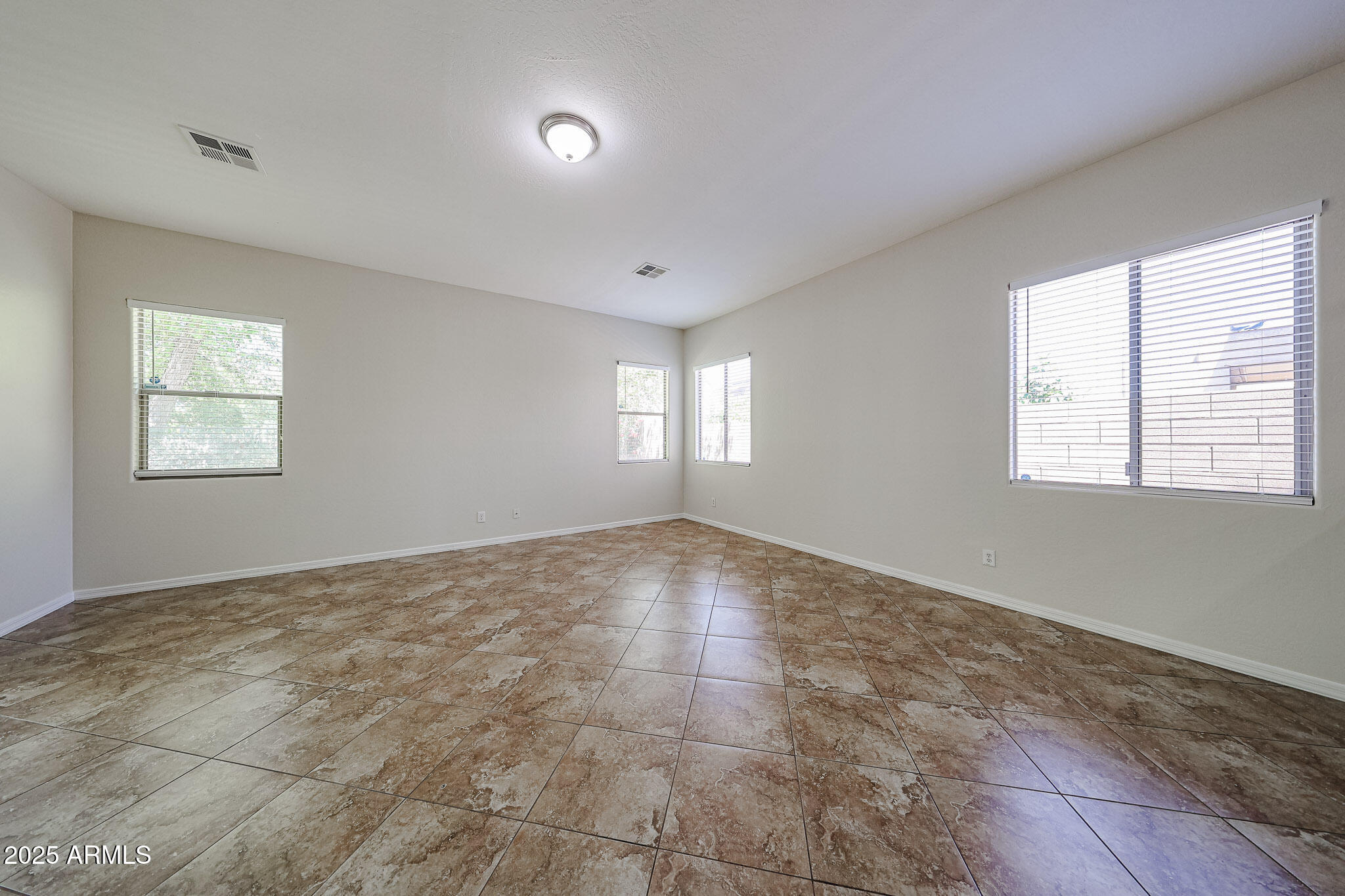 7126 West Ocotillo Road Glendale, AZ 85303 - Photo 22 of 59 B (24)