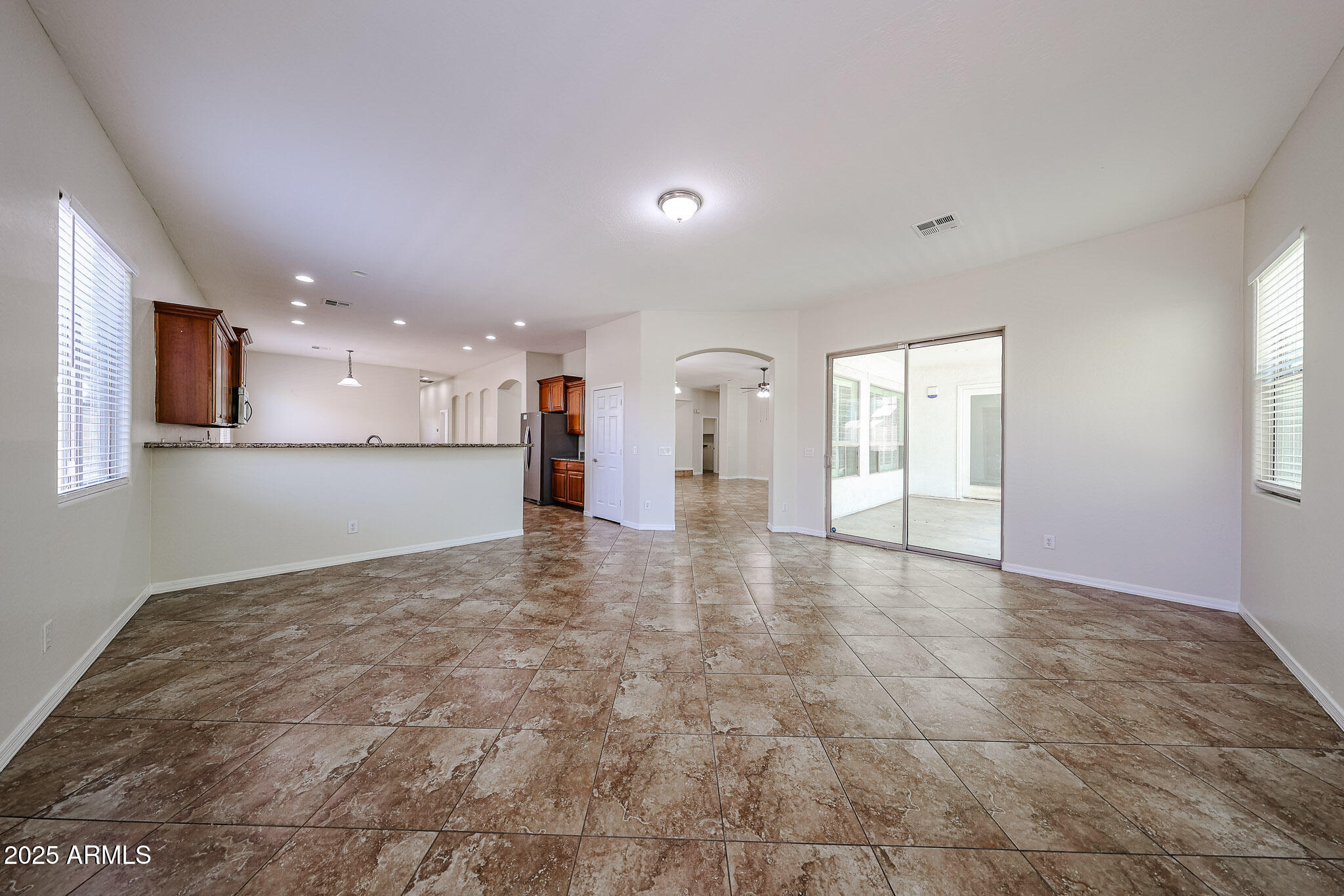 7126 West Ocotillo Road Glendale, AZ 85303 - Photo 24 of 59 B (26)