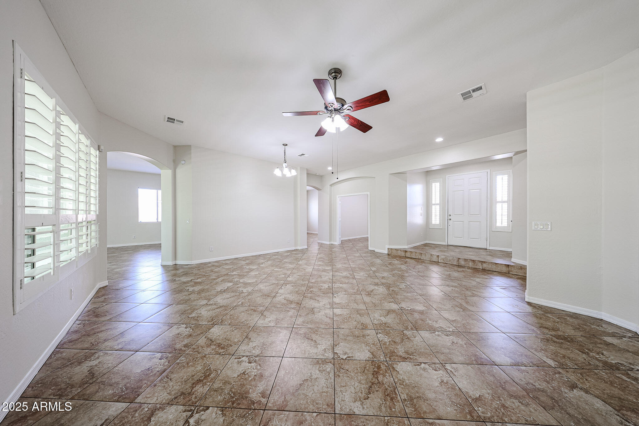 7126 West Ocotillo Road Glendale, AZ 85303 - Photo 9 of 59 B (29)