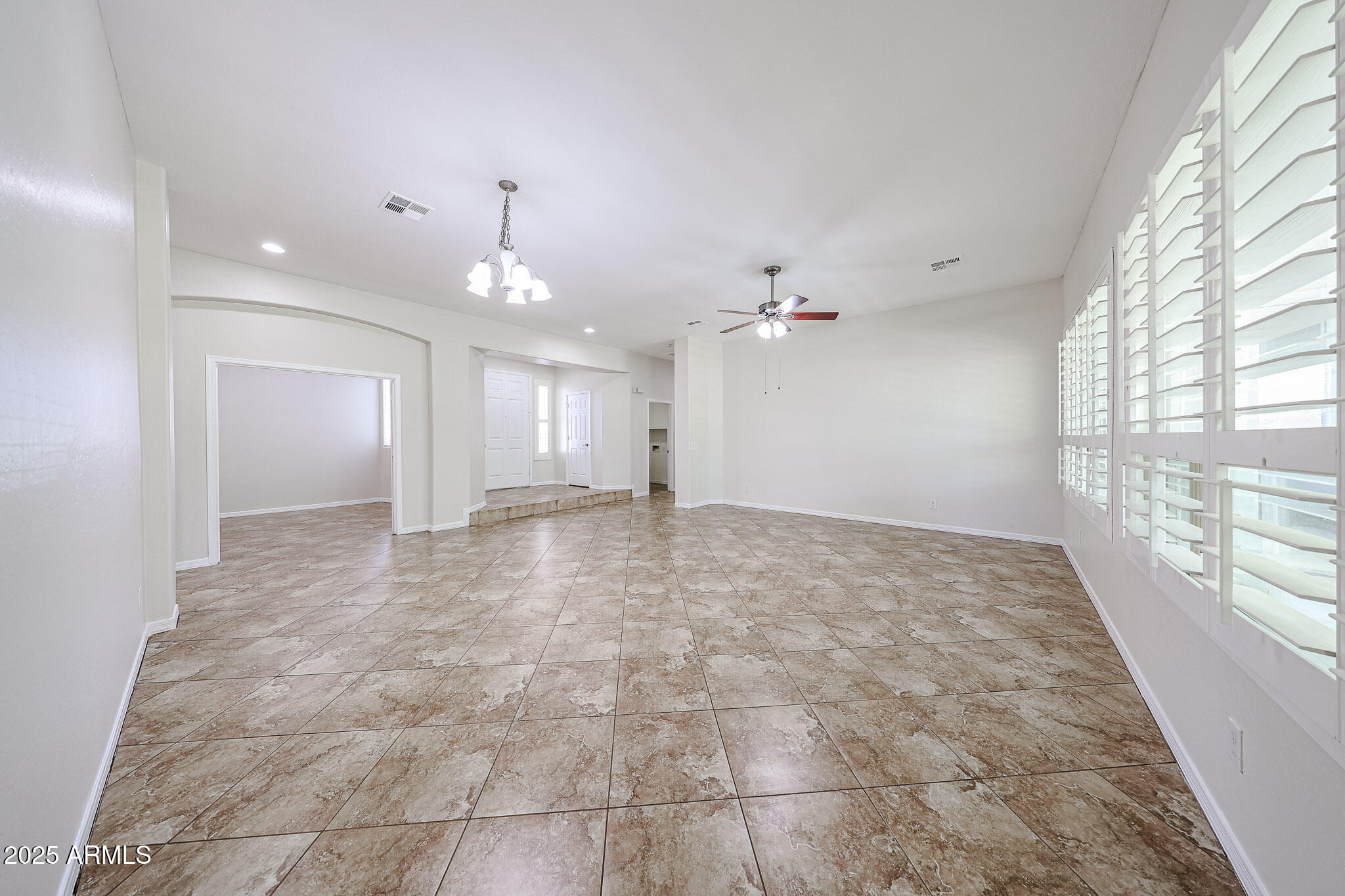 7126 West Ocotillo Road Glendale, AZ 85303 - Photo 10 of 59 B (28)