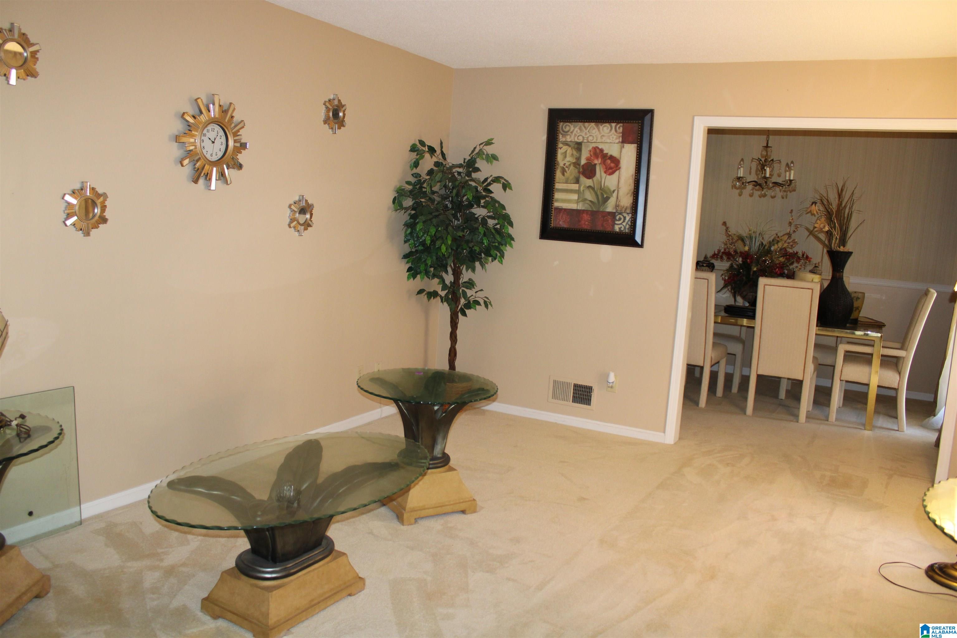 998 Ridgewood Circle Birmingham, AL 35235 - Photo 7 of 8