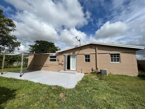 $3,150 | 9870 Nicaragua Drive, Unit 9870, Cutler Bay, FL 33189