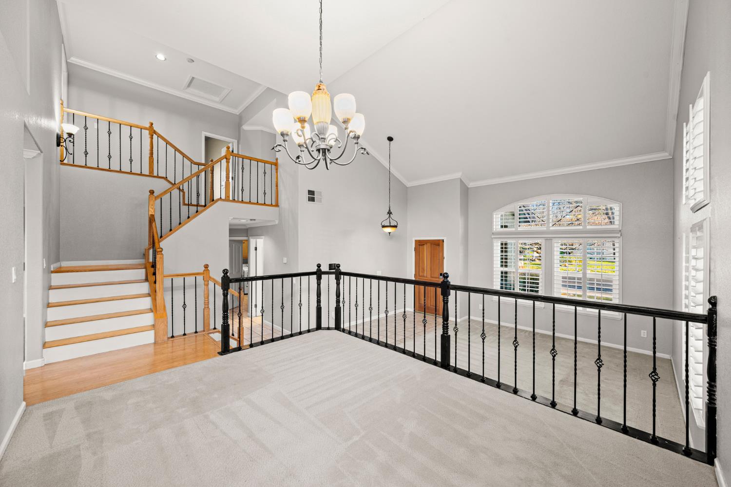 5116 Camden Road Rocklin, CA 95765 - Photo 14 of 31 a view of a livingroom with a staircase