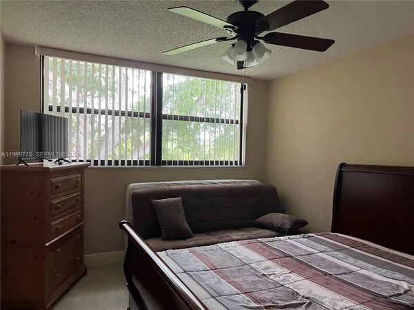 $2,500 | 16500 Golf Club Road, Unit 309, Weston, FL 33326
