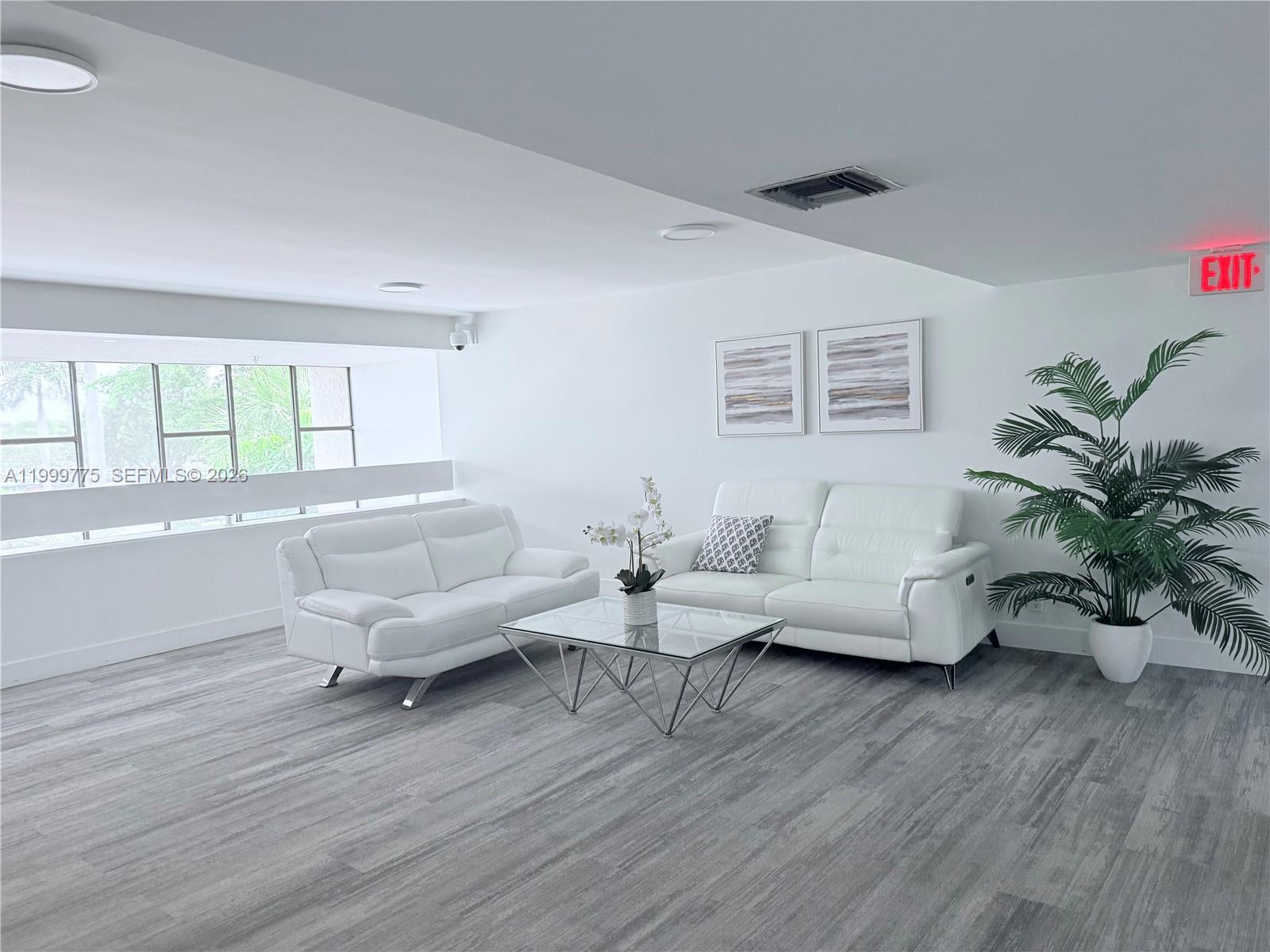 16500 Golf Club Road, Unit 309 Weston, FL 33326 - Photo 3 of 29