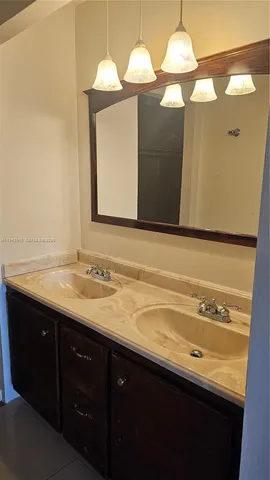 $374,000 | 7502 Nova Drive, Unit 2, Davie, FL 33314