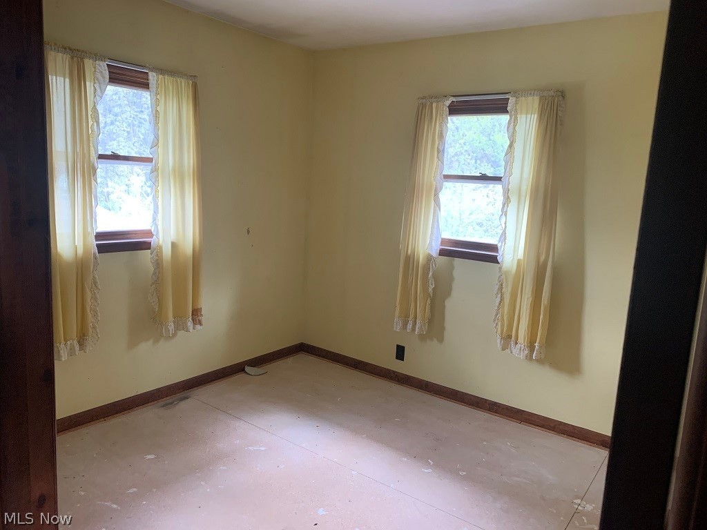 205 Shields Road Youngstown, OH 44512 - Photo 11 of 21 Gallery Image 11
