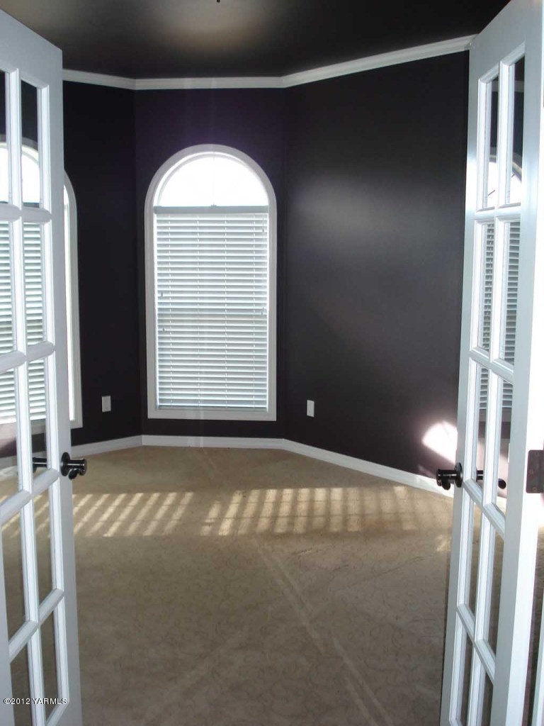 840 Dilley Road Tieton, WA 98947 - Photo 10 of 23 a view of an empty room with a window