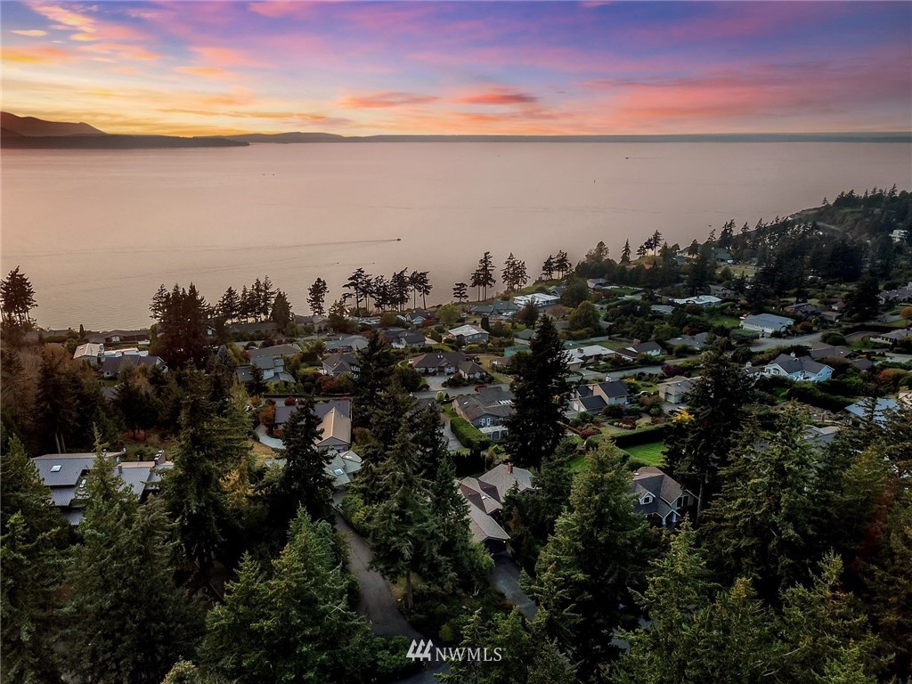 632 Fieldston Road Bellingham, WA 98225 - Photo 40 of 40 a view of a city