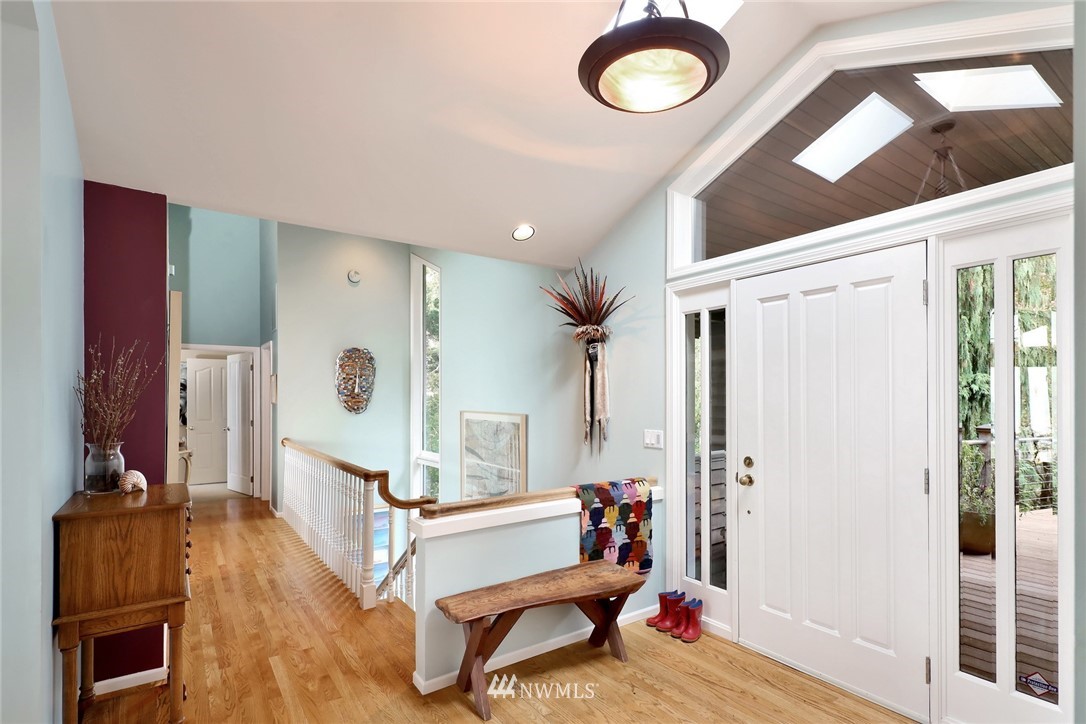 632 Fieldston Road Bellingham, WA 98225 - Photo 6 of 40 a living room with furniture and a window