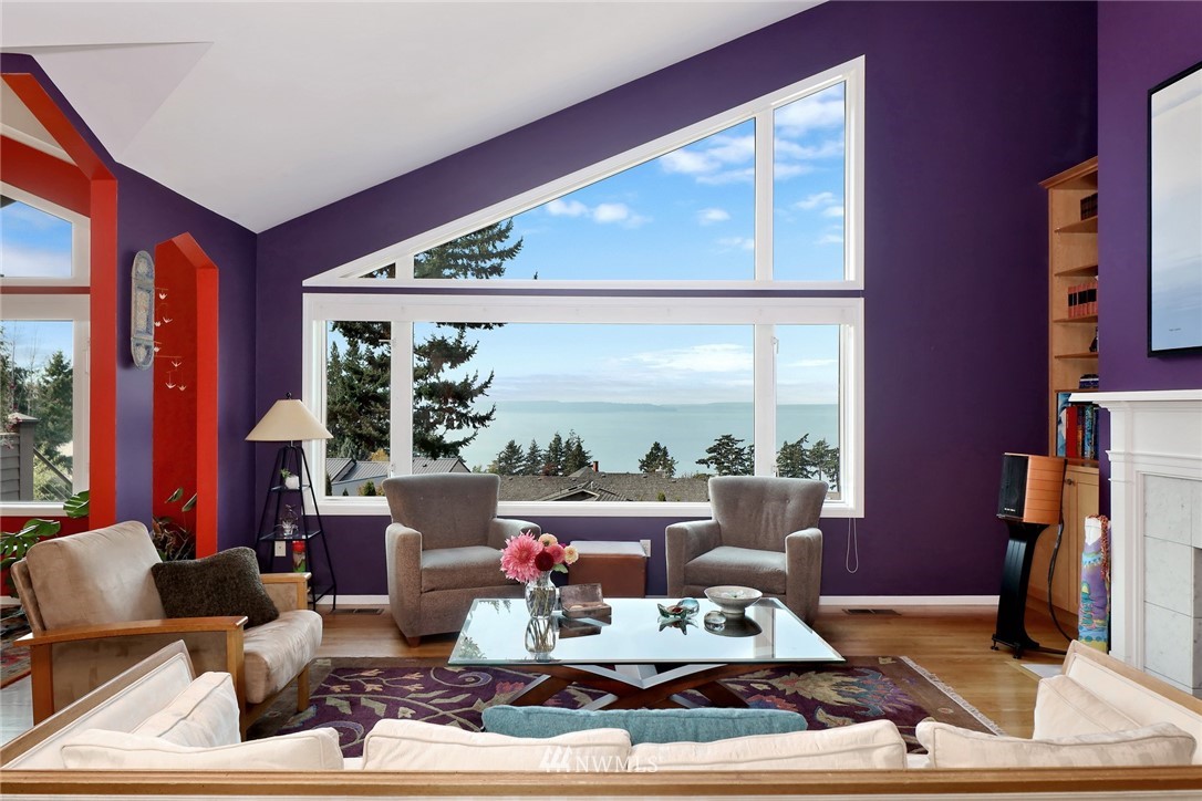 632 Fieldston Road Bellingham, WA 98225 - Photo 9 of 40 a living room with furniture and a large window