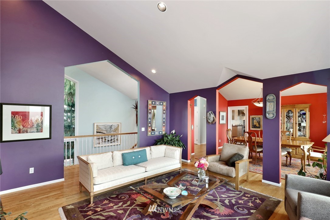 632 Fieldston Road Bellingham, WA 98225 - Photo 10 of 40 a living room with furniture and a rug