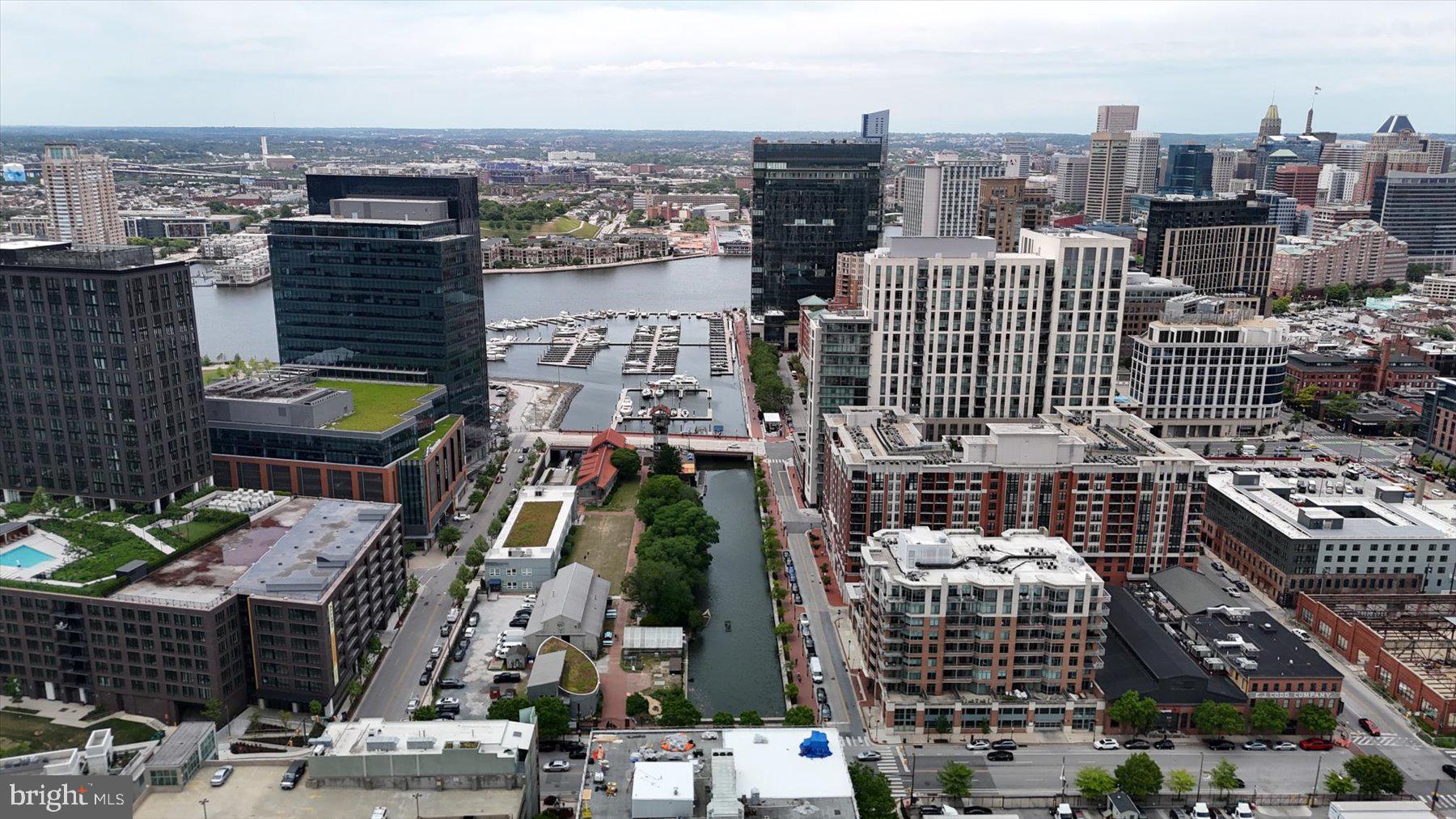 1400 Lancaster Street, Unit 802 Baltimore, MD 21231 - Photo 33 of 34 a picture of city view