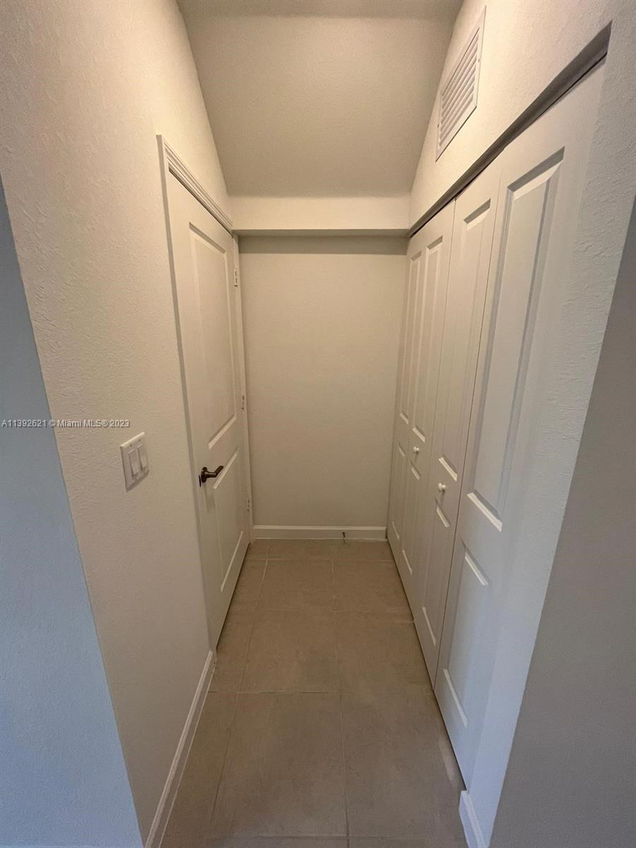 Miami-Dade County Homestead, FL 33032 - Photo 13 of 41