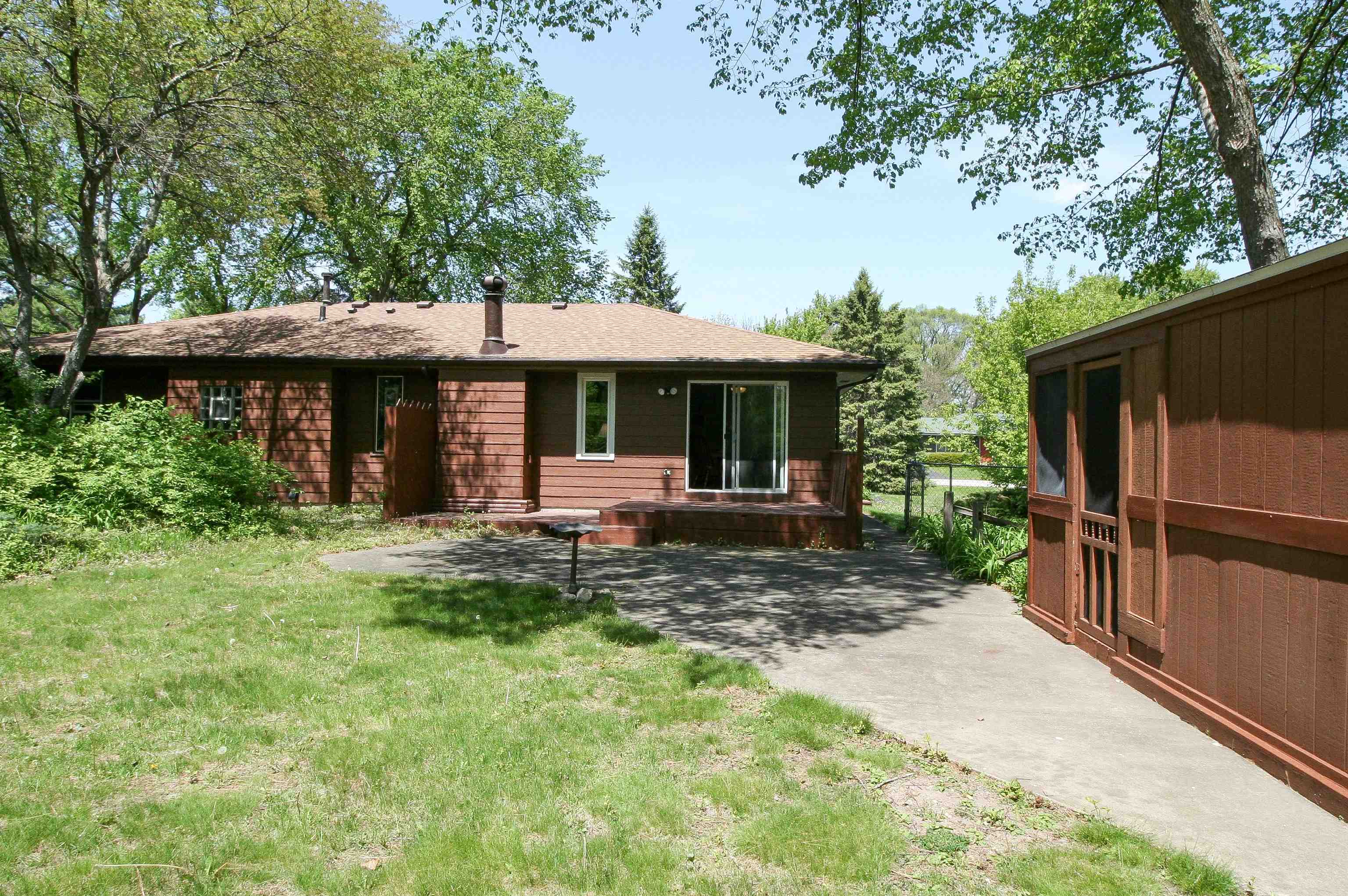 5457 Country Court Roscoe, IL 61073 - Photo 3 of 22