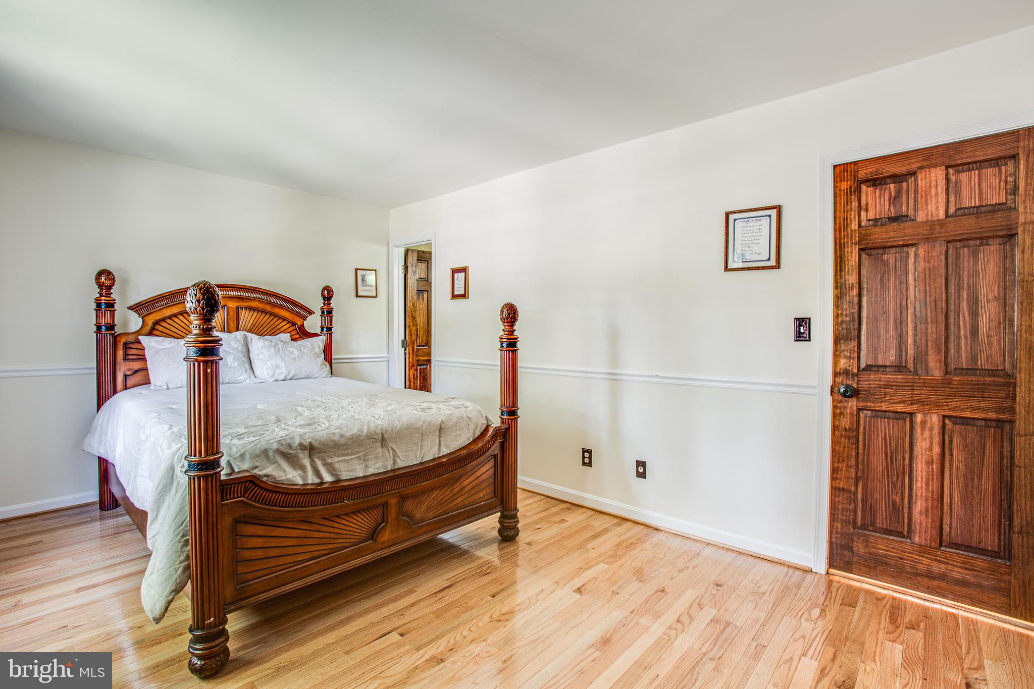 5992 Queenston Street Springfield, VA 22152 - Photo 18 of 41 Gallery Image 18