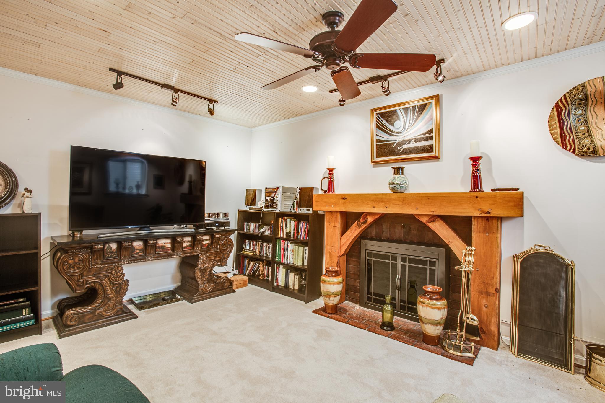 5992 Queenston Street Springfield, VA 22152 - Photo 28 of 41 Gallery Image 28