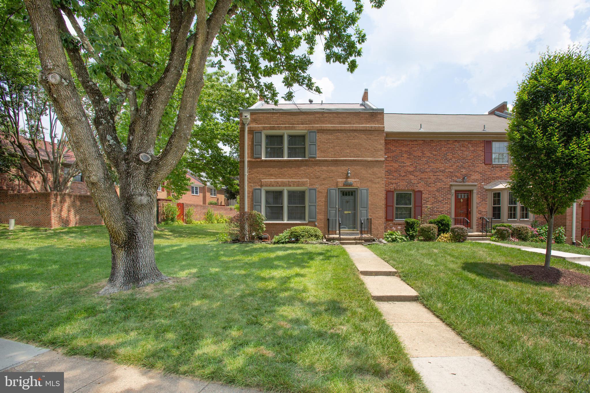 5992 Queenston Street Springfield, VA 22152 - Photo 38 of 41 Gallery Image 38
