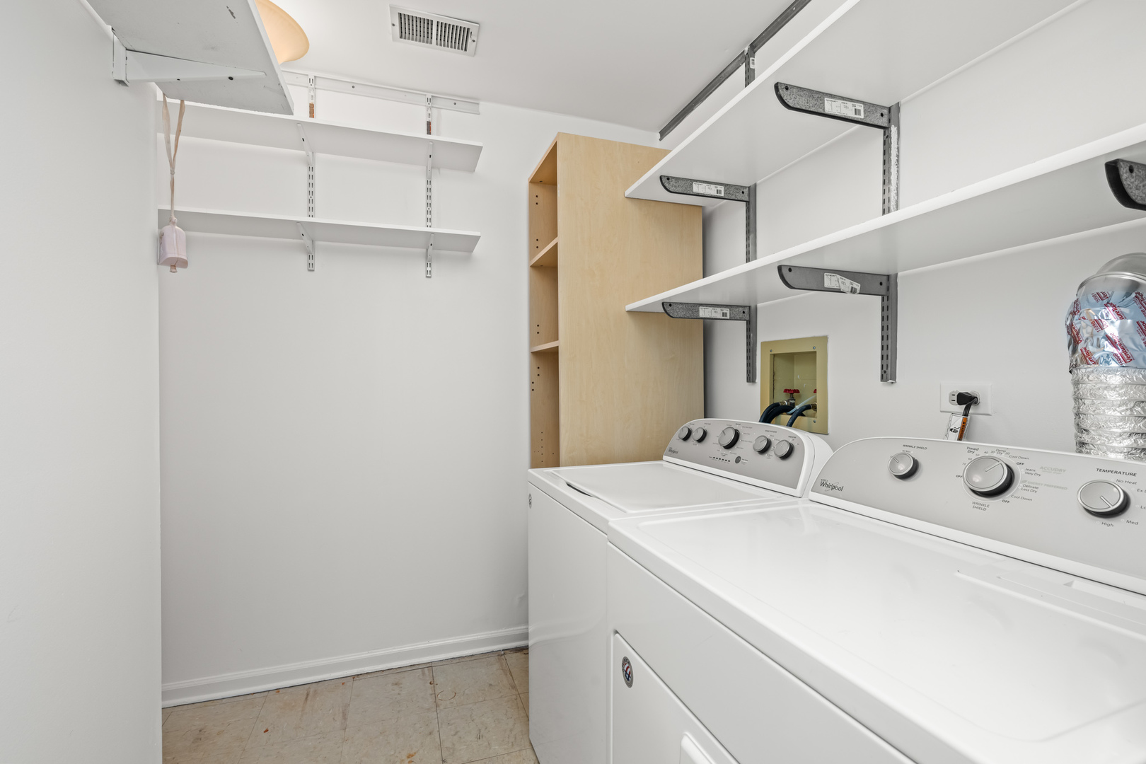 1125 Lake Cook Road, Unit 209 Northbrook, IL 60062 - Photo 16 of 25