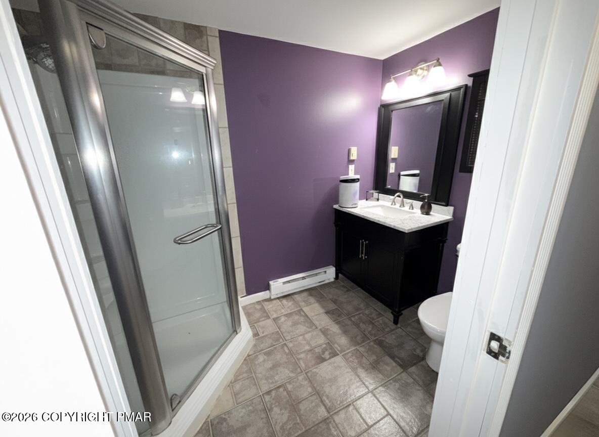 1152 Steele Circle Bushkill, PA 18324 - Photo 15 of 17 Full bathroom 2