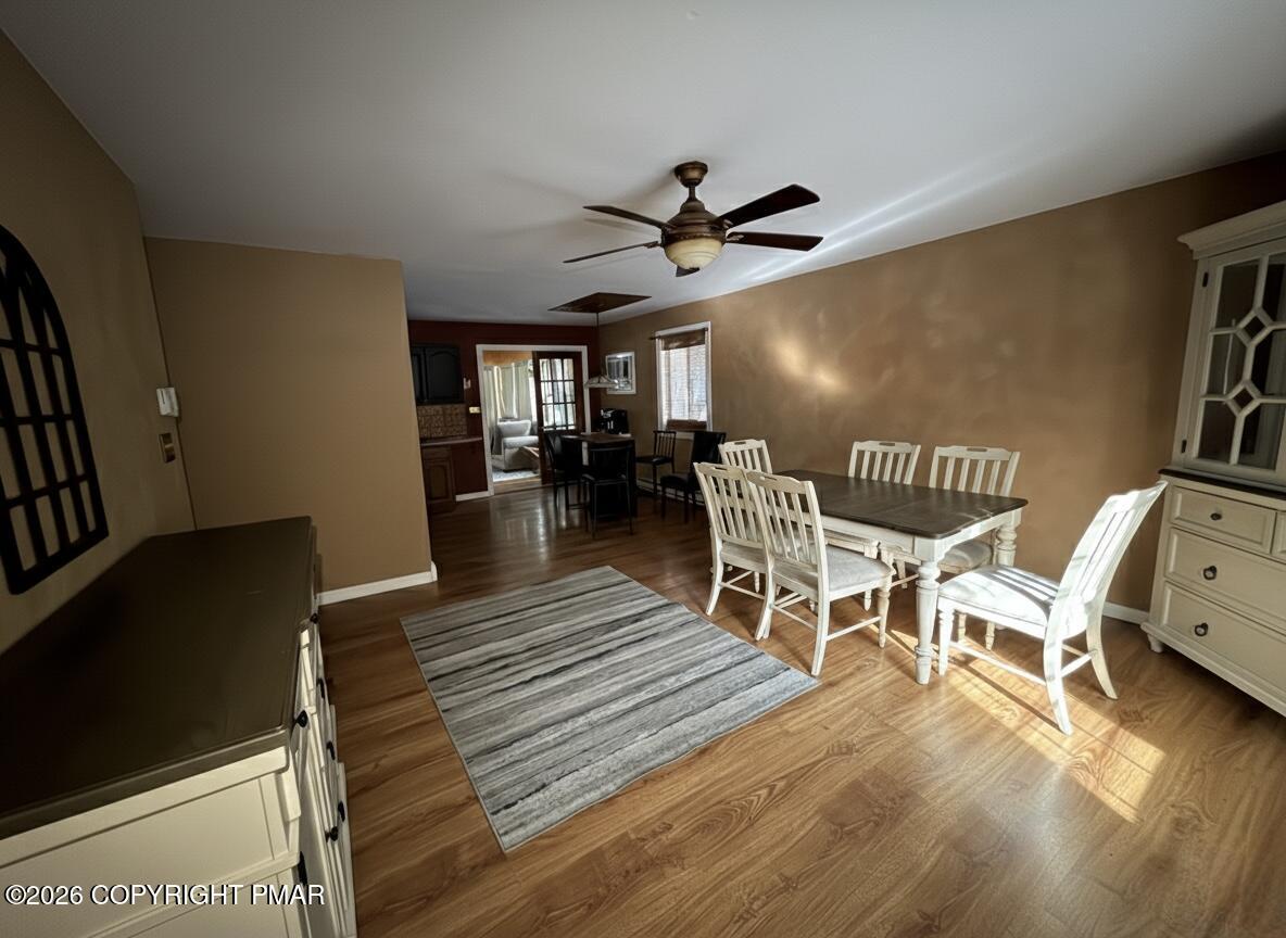 1152 Steele Circle Bushkill, PA 18324 - Photo 5 of 17 Living area