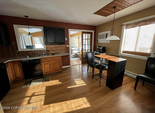 $2,250 | 1152 Steele Circle, Bushkill, PA 18324