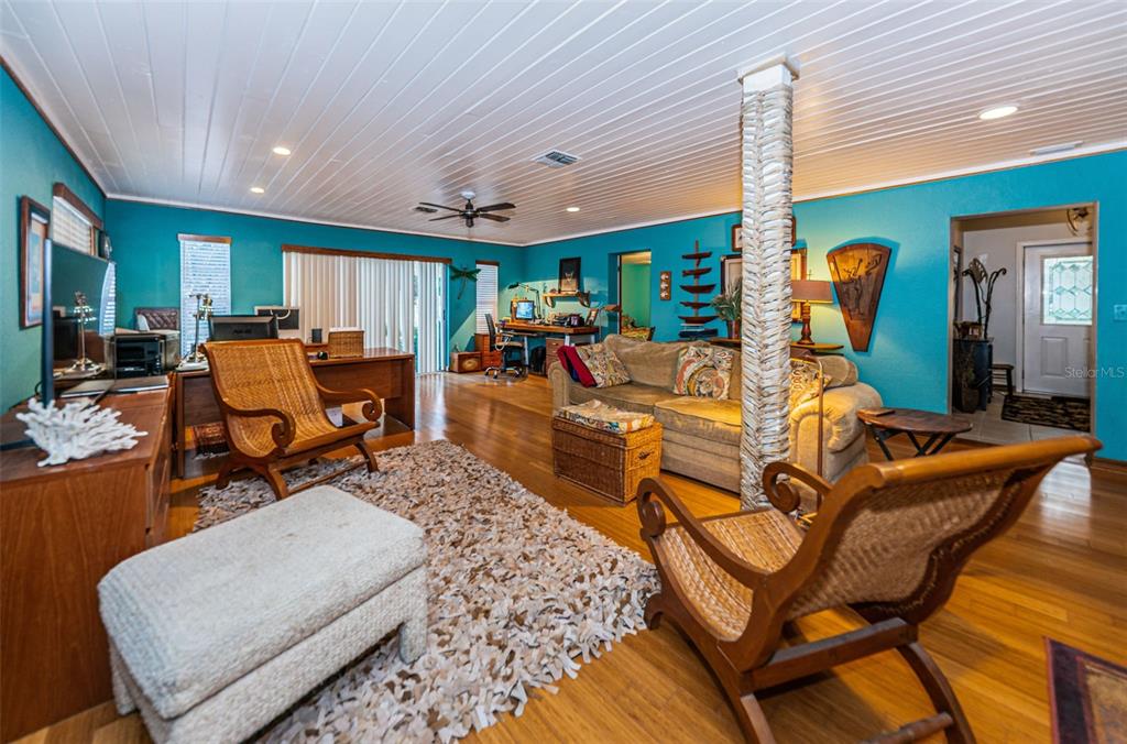 330 North Spring Boulevard Tarpon Springs, FL 34689 - Photo 16 of 34 a outdoor space with furniture