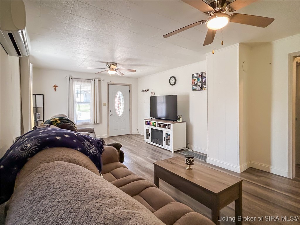 632 Sandy Hook Road Paoli, IN 47454 - Photo 7 of 21