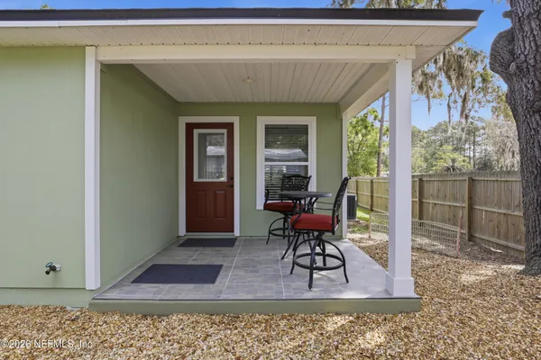 $299,900 | 1506 Southeast 4th Avenue, Melrose, FL 32666