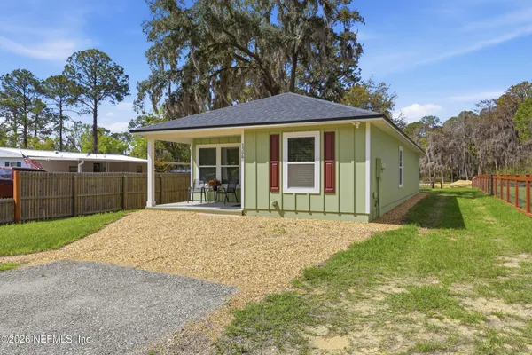 $299,900 | 1506 Southeast 4th Avenue, Melrose, FL 32666