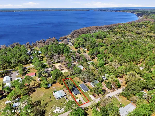 $299,900 | 1506 Southeast 4th Avenue, Melrose, FL 32666