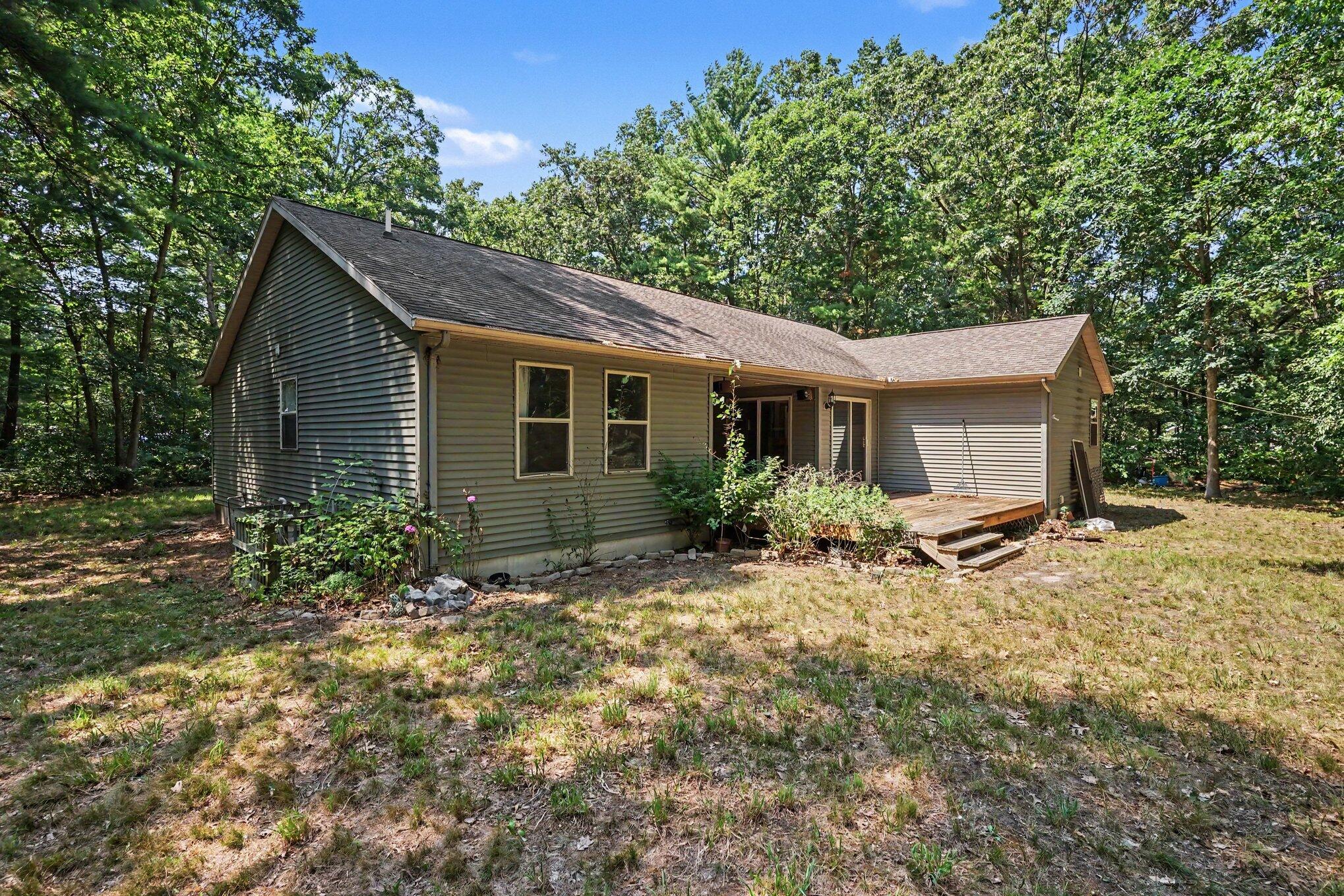 416 East River Road Muskegon, MI 49445 - Photo 30 of 43 030_file_7482