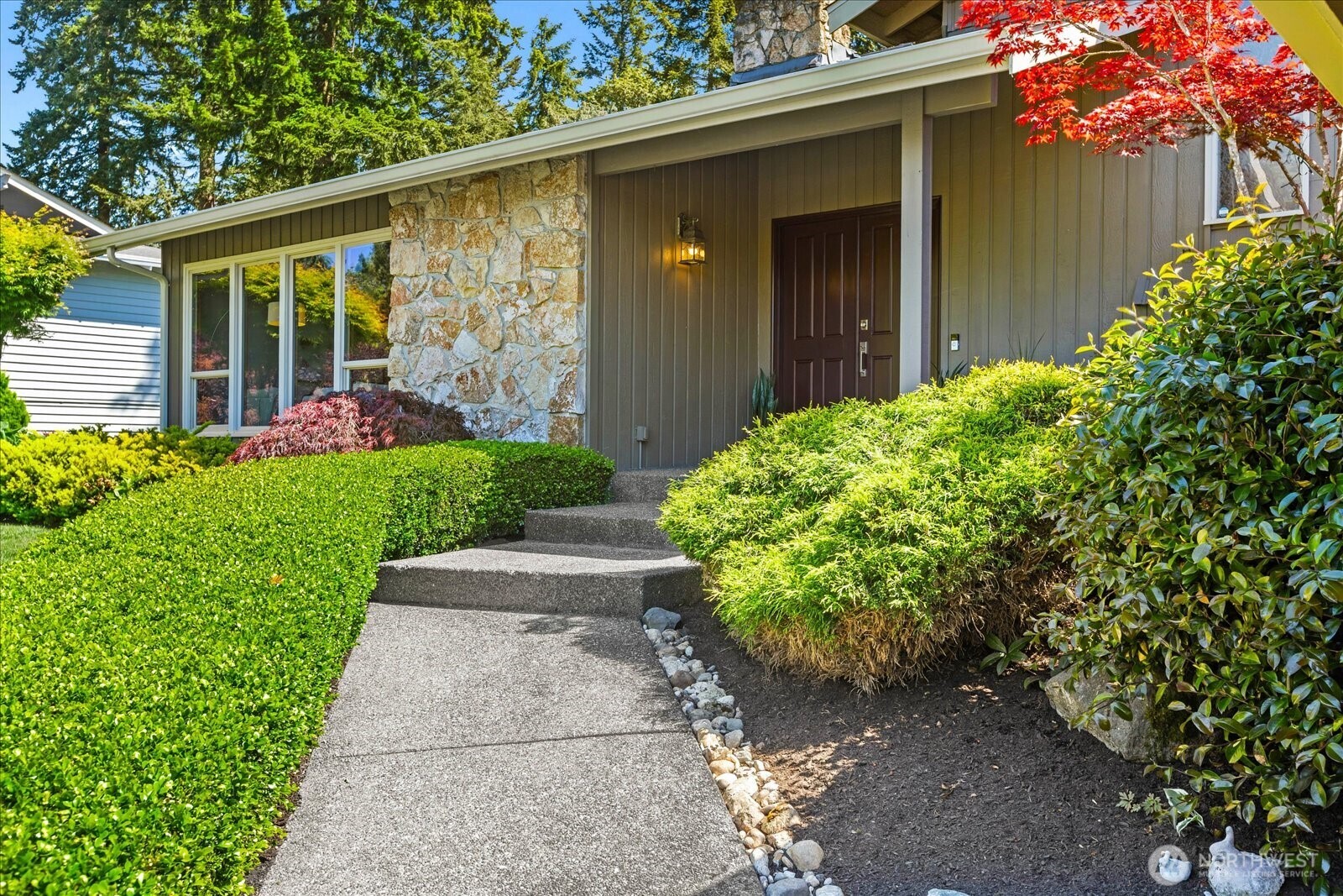 8716 185th Place Southwest Edmonds, WA 98026 - Photo 8 of 40