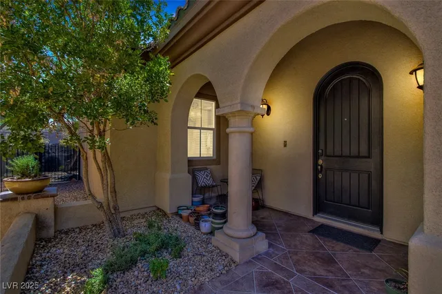 $679,990 | 1928 Canvas Edge Drive, Henderson, NV 89044