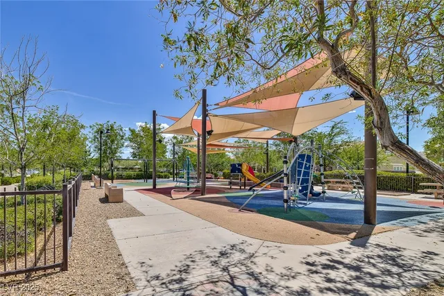 $679,990 | 1928 Canvas Edge Drive, Henderson, NV 89044