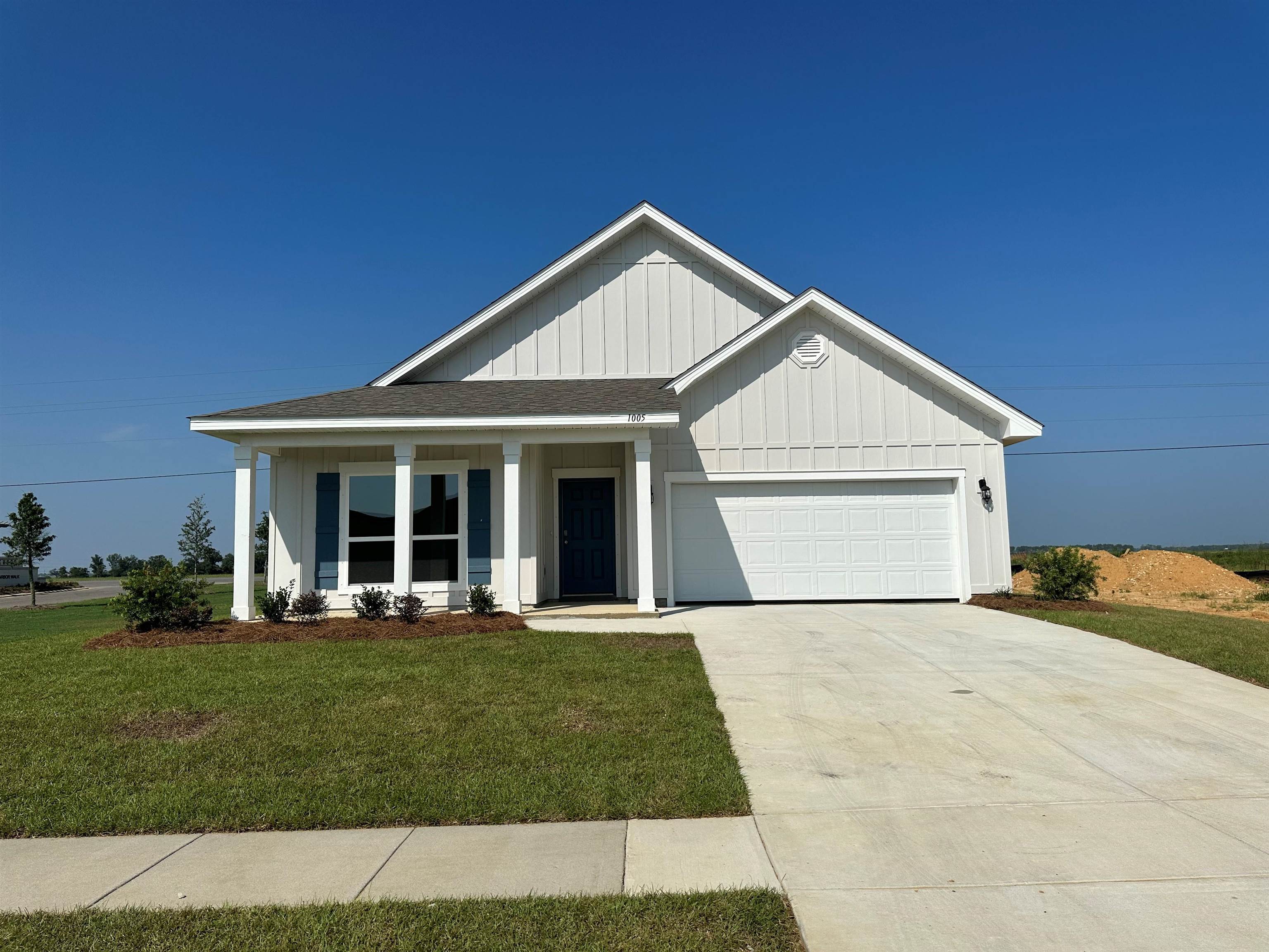1005 Hayward Loop, Unit 13 Foley, AL 36535 - Photo 1 of 18 1005 Hayward Loop