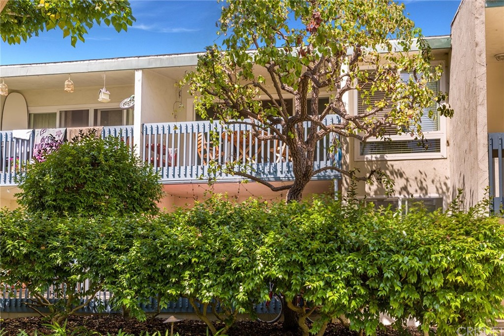 818 Camino Real, Unit 207, Redondo Beach, CA 90277 Compass