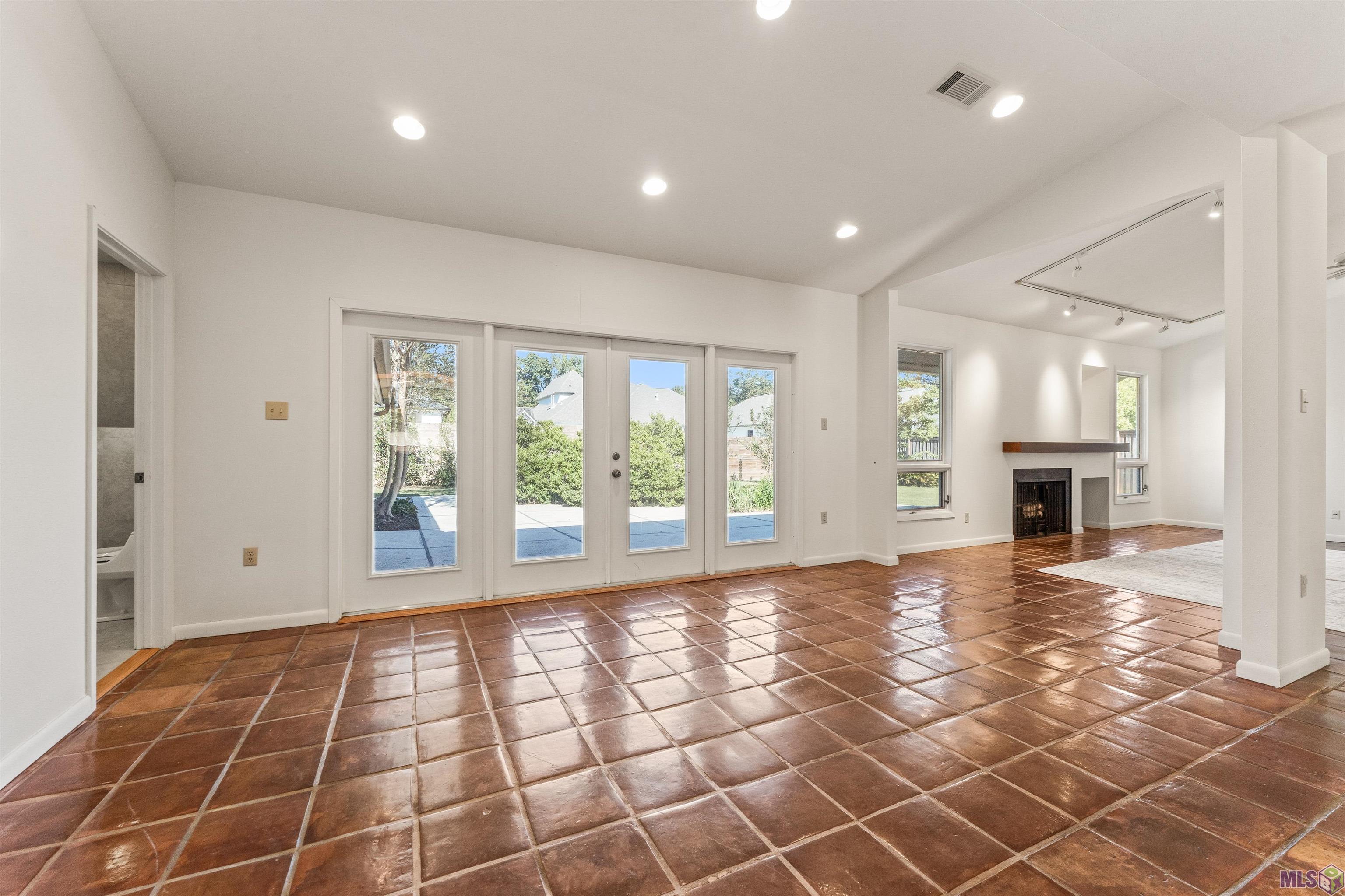 8138 Oakbrook Drive St. George, LA 70810 - Photo 13 of 39