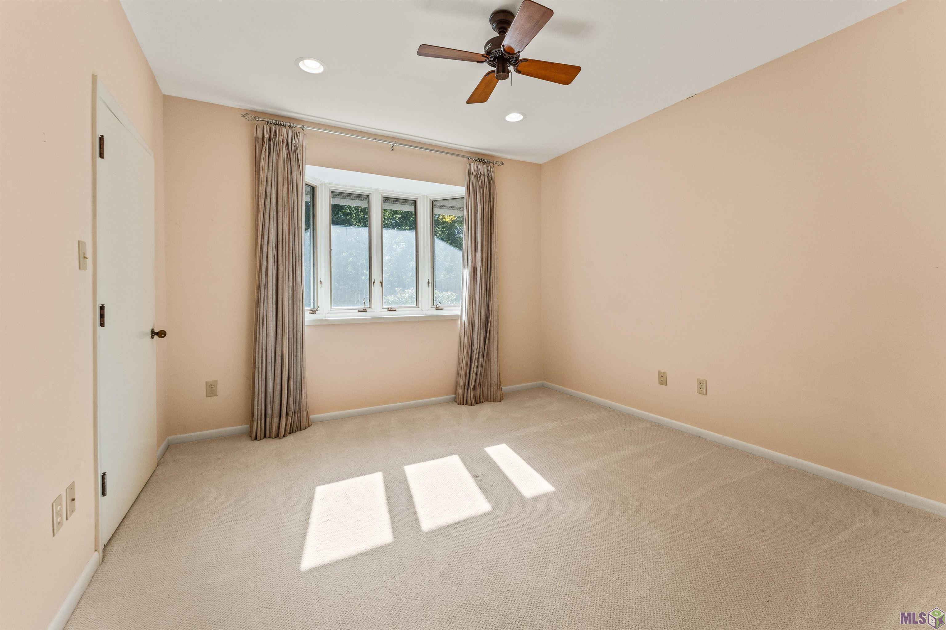 8138 Oakbrook Drive St. George, LA 70810 - Photo 25 of 39